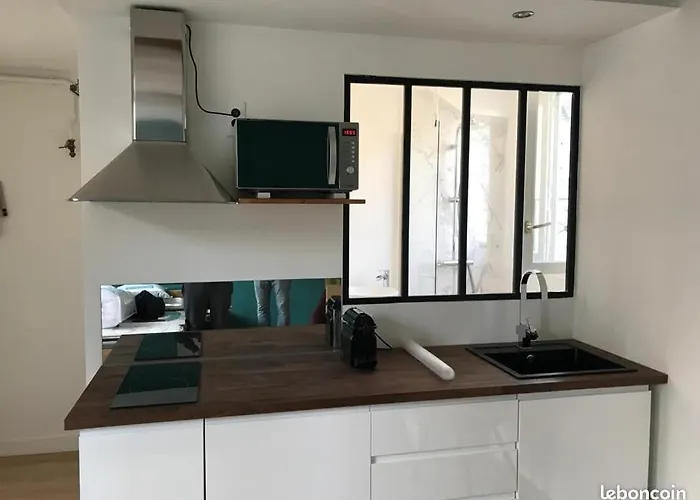 Charmant Studio Quartier Saint Louis A Versailles